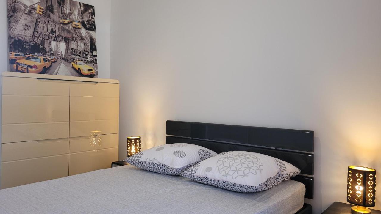 Appartement Lumineux Cholet Esterno foto